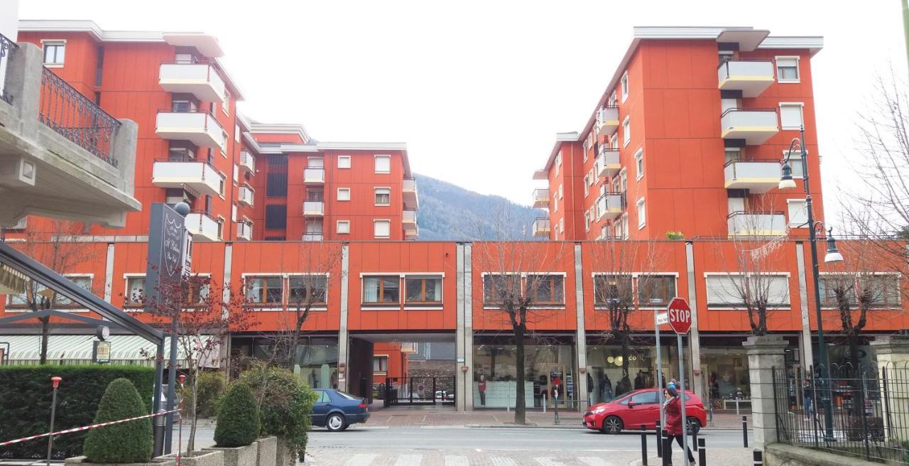 Apartament Lucini Ai Portici Tirano Zewnętrze zdjęcie